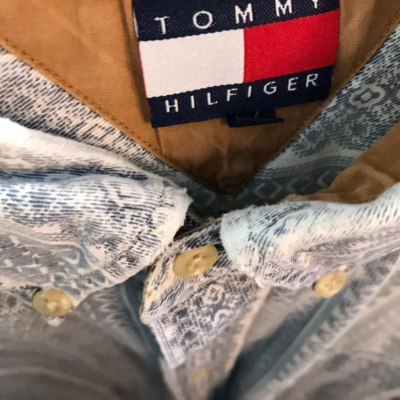 Vintage Tommy Hilfiger Blue Chambray Denim Allover Geometric Print Dad Shirt - Picture 8 of 8